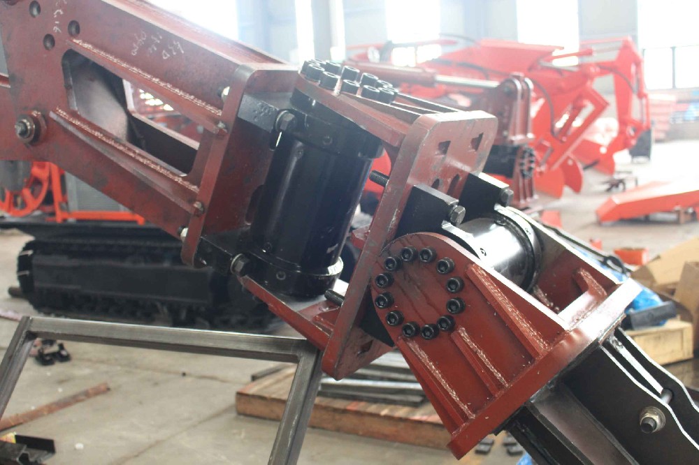 扒渣機(jī)日常保養(yǎng)要點(diǎn)，延長設(shè)備壽命
