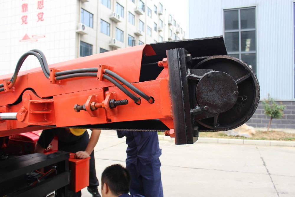 小型扒渣機 vs 大型扒渣機適用場景分析