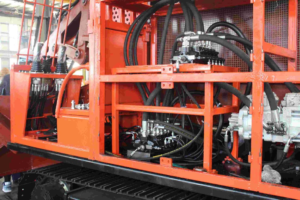 冬季施工,永力通扒渣機如何防凍保養?