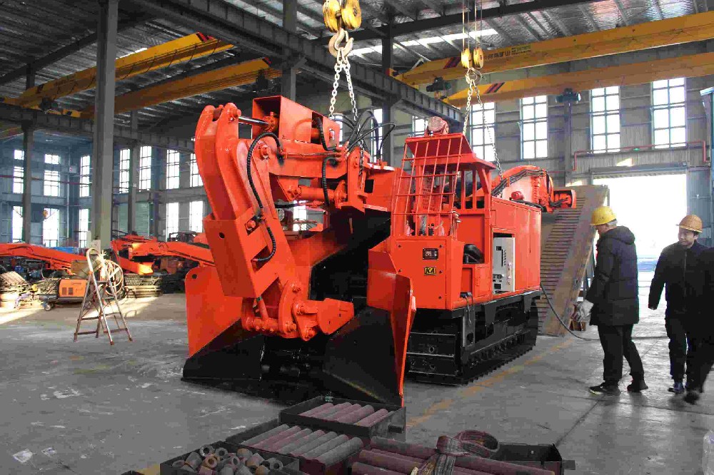 荊州 80 履帶扒渣機排名，管理模式先進的優(yōu)質(zhì)品牌
