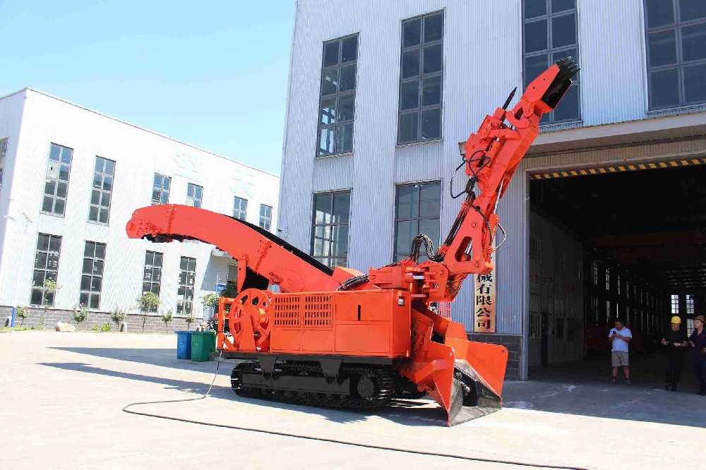 金屬礦山為何青睞襄陽扒渣機?優勢解析