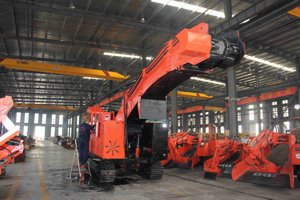 2025年襄陽扒渣機行業競爭格局分析
