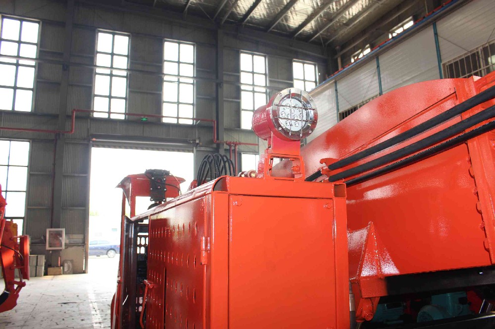 扒渣機行業標準解讀：規范引領，推動產品質量穩步提升
