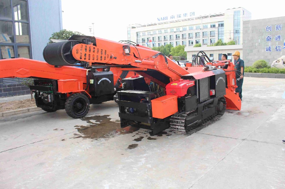 河南180型履帶扒渣機(jī)維修指南，常見(jiàn)問(wèn)題解答！
