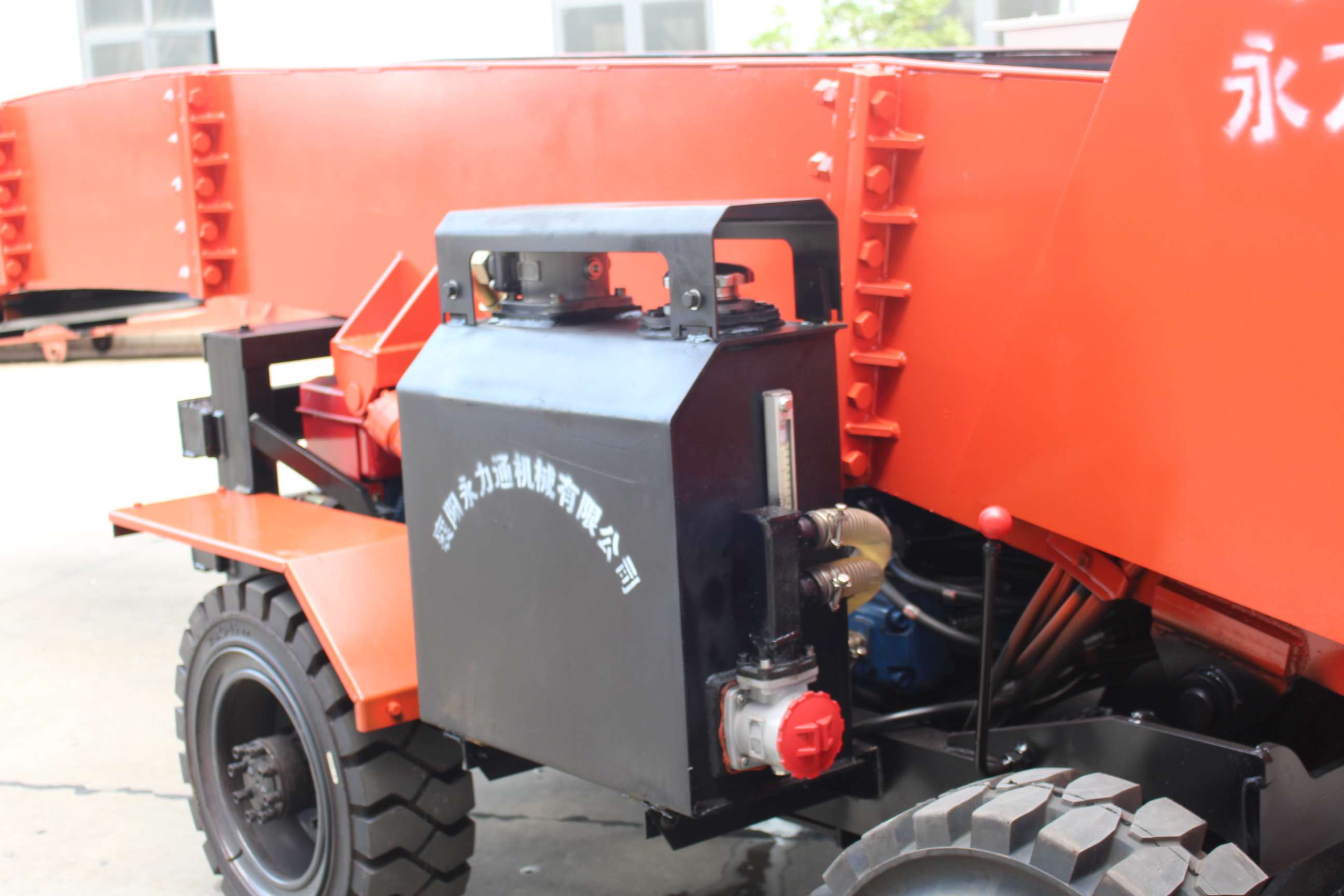 吉林鏈軌式扒渣機配件價格表，維修成本大揭秘