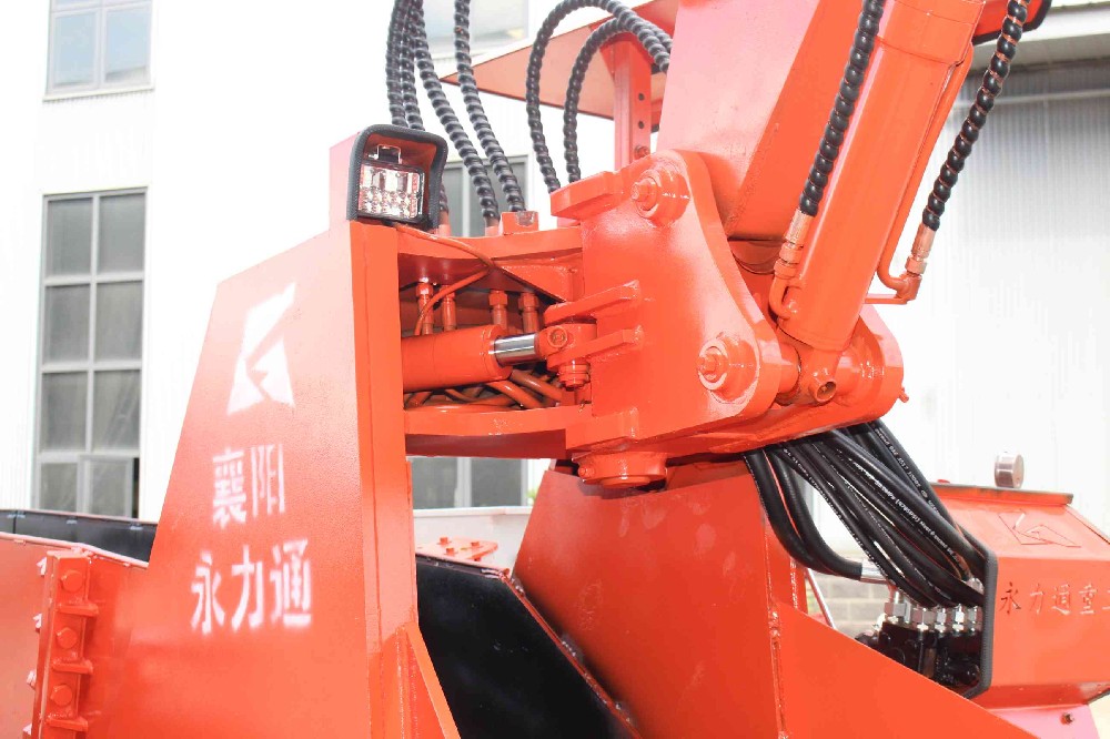 永力通扒渣機(jī)在水利工程中的應(yīng)用案例