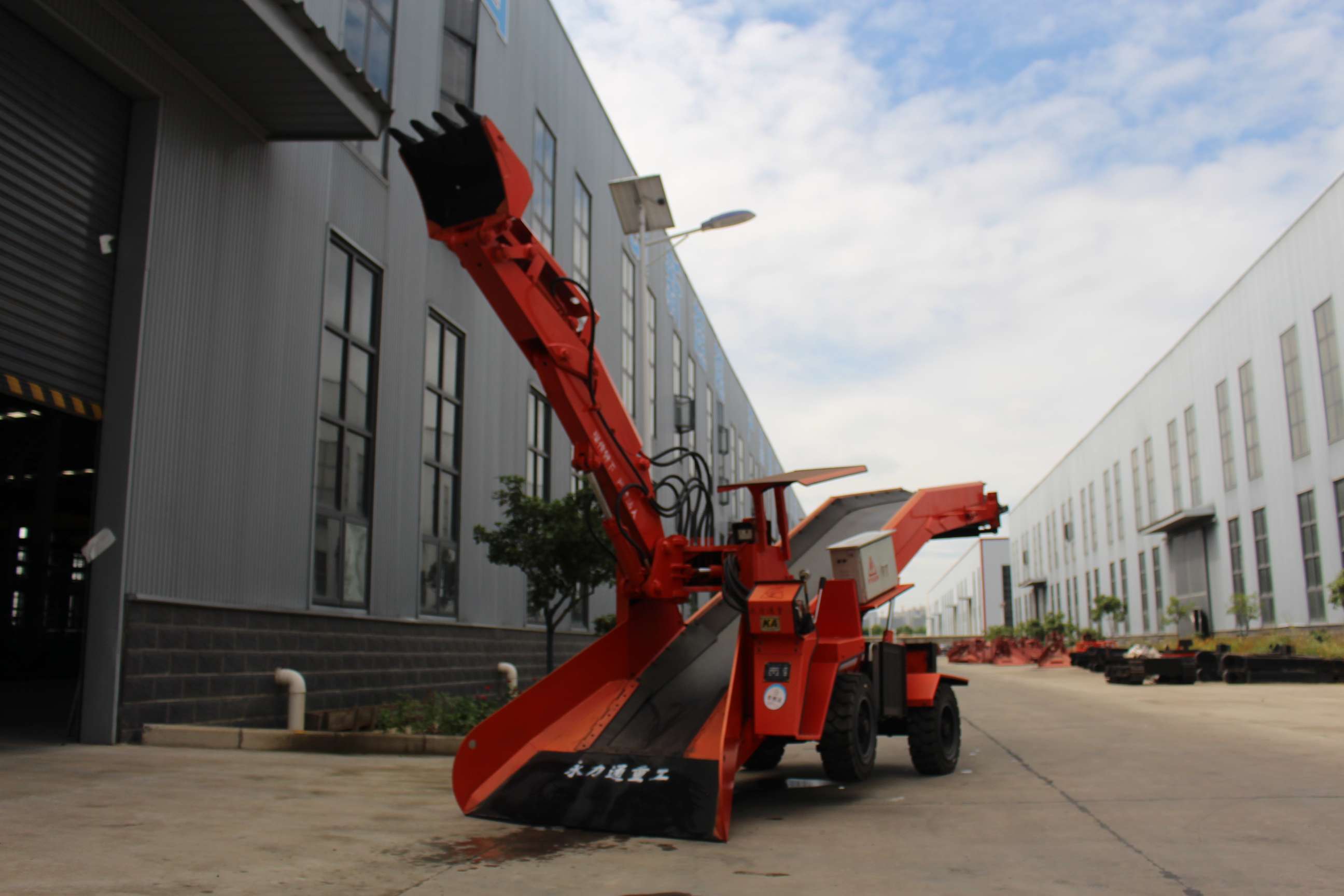 撬毛臺車蓄電池保養：虧電救援與更換建議