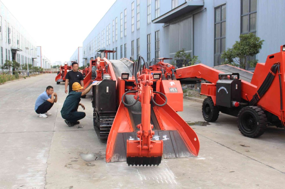 扒渣機(jī)租賃市場興起，襄陽企業(yè)如何布局？
