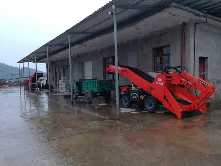 礦山井下專用扒渣機.jpg 礦山井下專用扒渣機.jpg