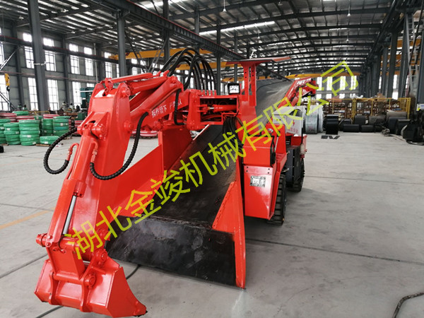 輪胎扒渣機帶破碎錘 120型輪式皮帶扒渣機2-23.jpg